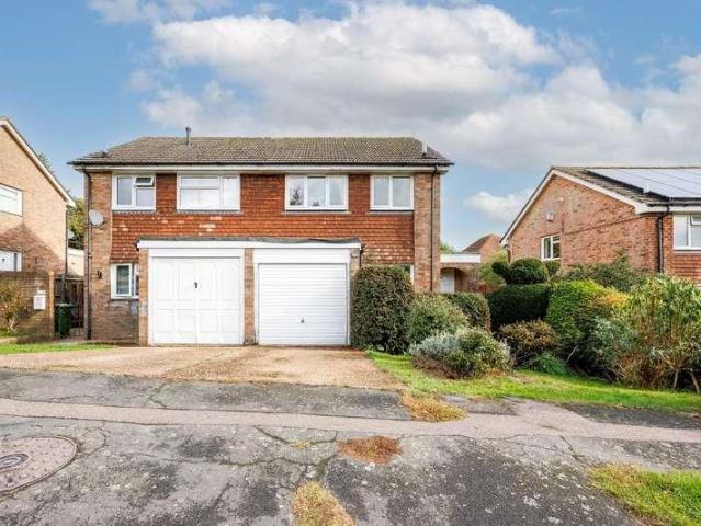 House for sale in Alderbrook, Wealden