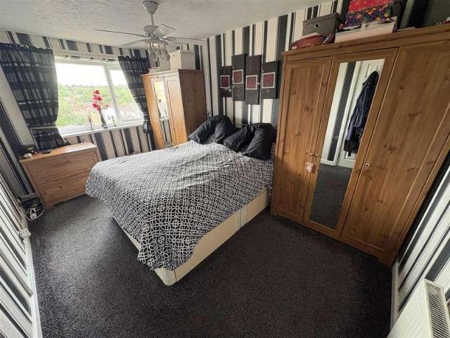 House for sale in Firthcliffe, Liversedge