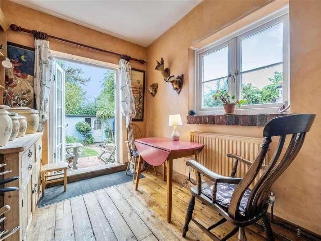 House for sale in Arundel, Clapham