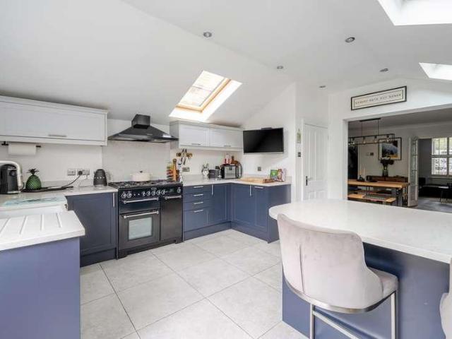 House for sale in Thames Ditton, Elmbridge