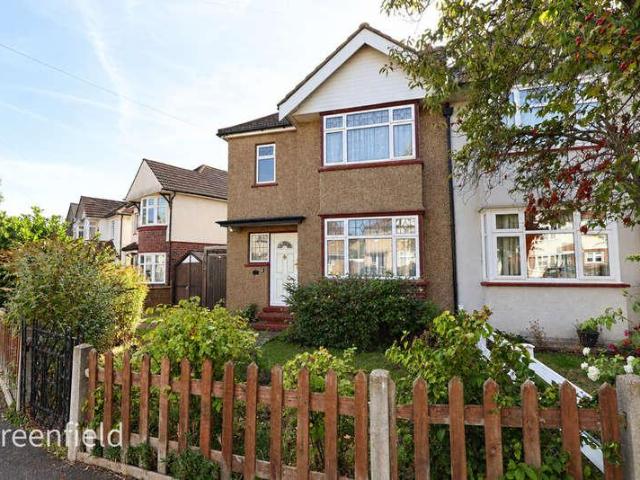 House for sale in Royal Borough of Kingston upon Thames, Greater London