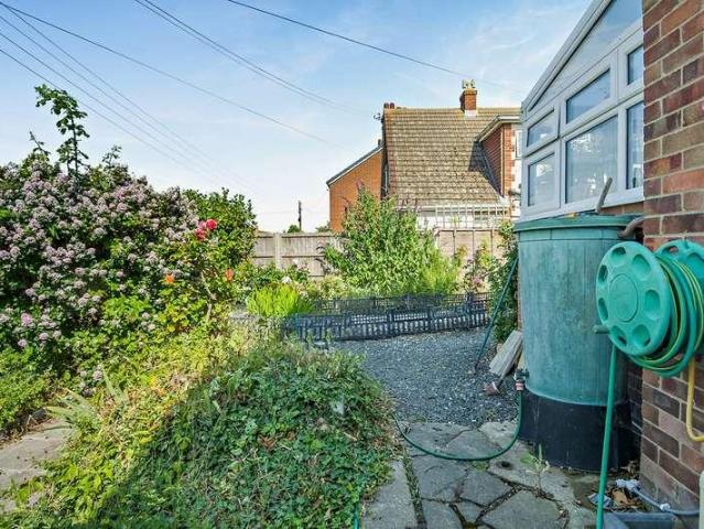 House for sale in Frinton and Walton, Dale Hill