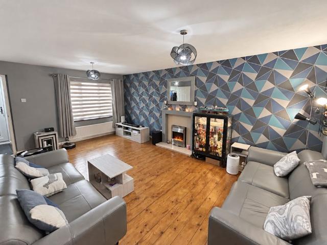 House for sale in Killingworth