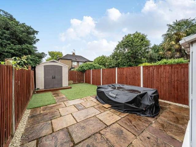 House for sale in Eastcote, Greater London