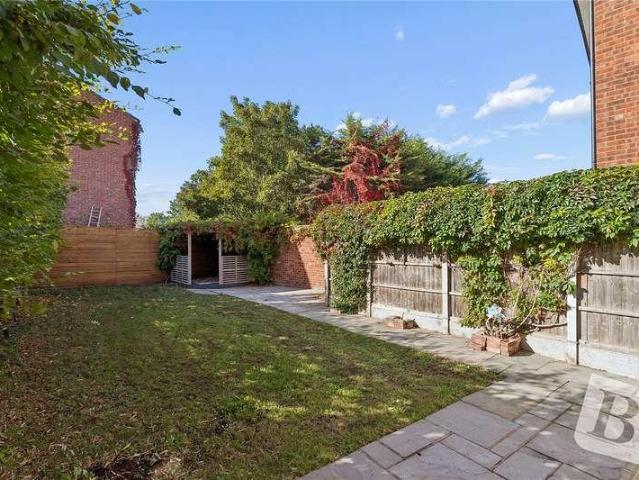 House for sale in London Borough of Barking and Dagenham, Greater London