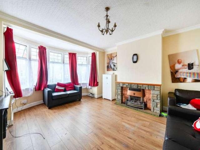 House for sale in London Borough of Croydon, South Norwood