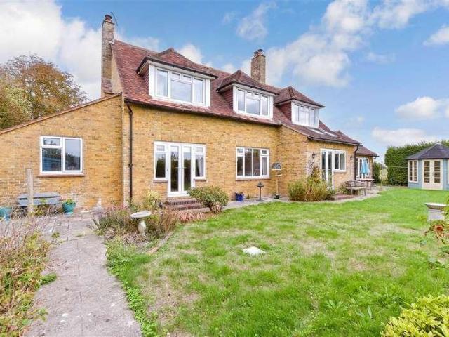 House for sale in New Romney, Folkestone and Hythe