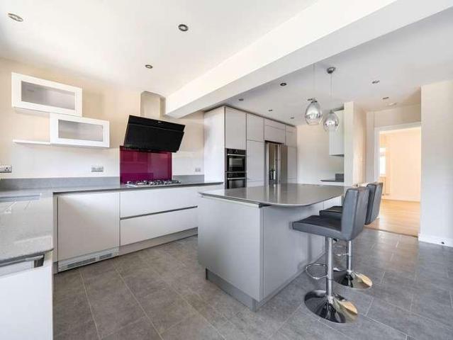 House for sale in Moulsham Green, Hart