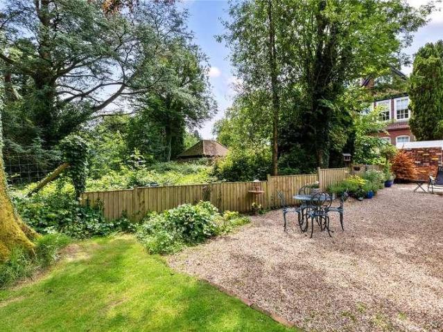 House for sale in Woolmer Hill, Fole