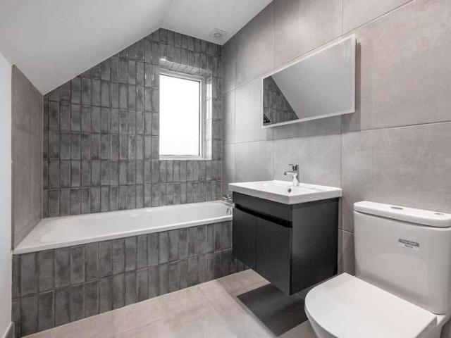 House for sale in Penn, Penn Bottom