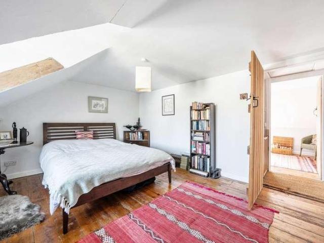 House for sale in Black Bourton, Oxfordshire