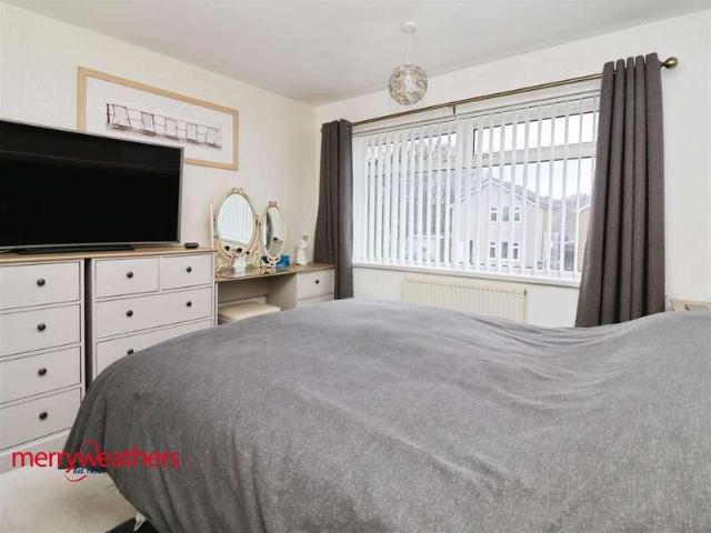 House for sale in Kimberworth, South Yorkshire