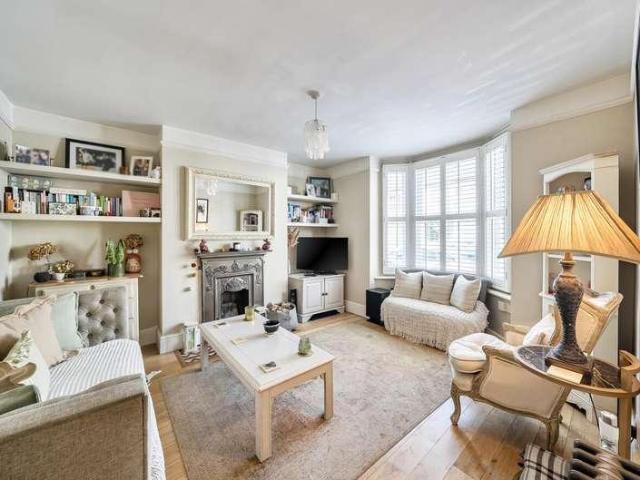 House for sale in Bushey