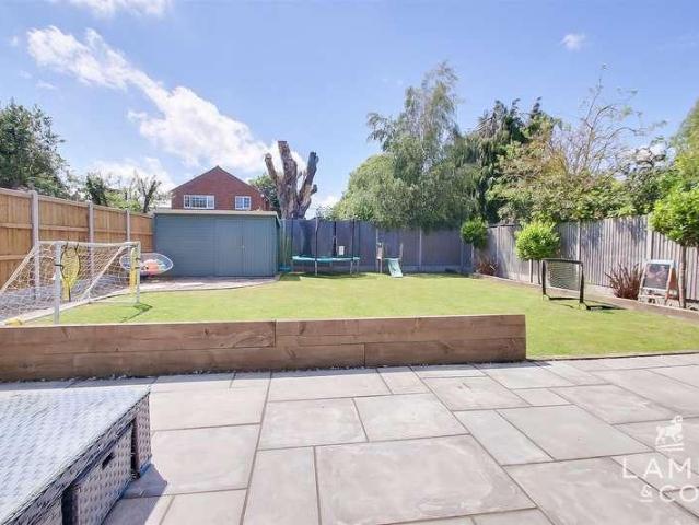House for sale in Dale Hill, Essex