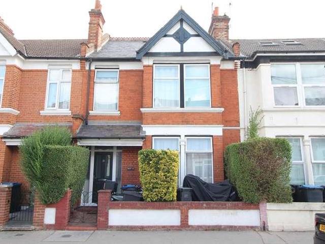 House for sale in London Borough of Croydon, Norbury