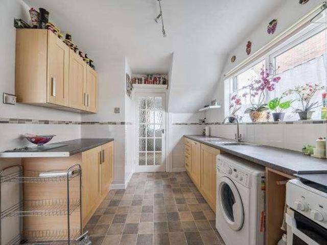 House for sale in Old Dean, Heol-las