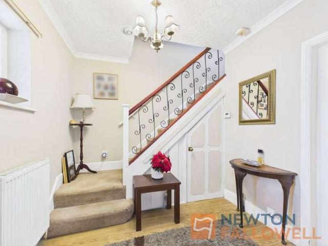 House for sale in Bloxwich, West Midlands