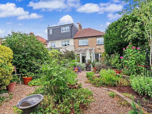 House for sale in Tolworth, Greater London