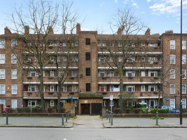 House for sale in Loughborough Junction, Greater London