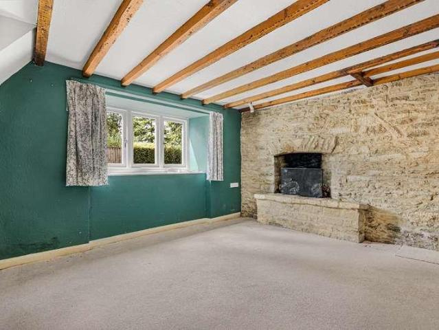 House for sale in Fossebridge, Gloucestershire