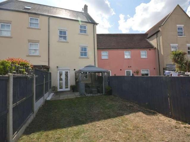 House for sale in Chipping Hill, Essex