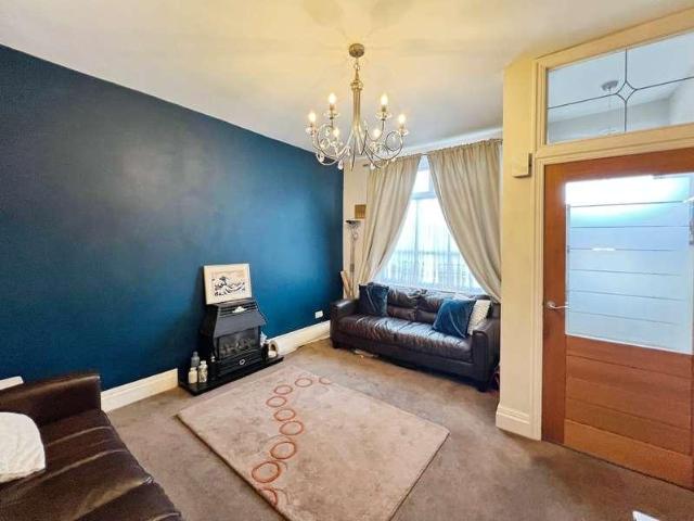 House for sale in Gilnow, Bolton