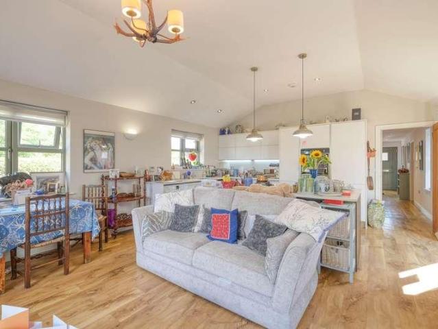 House for sale in Bradley Green, Crookhill
