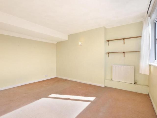 House for sale in Furzedown, Greater London
