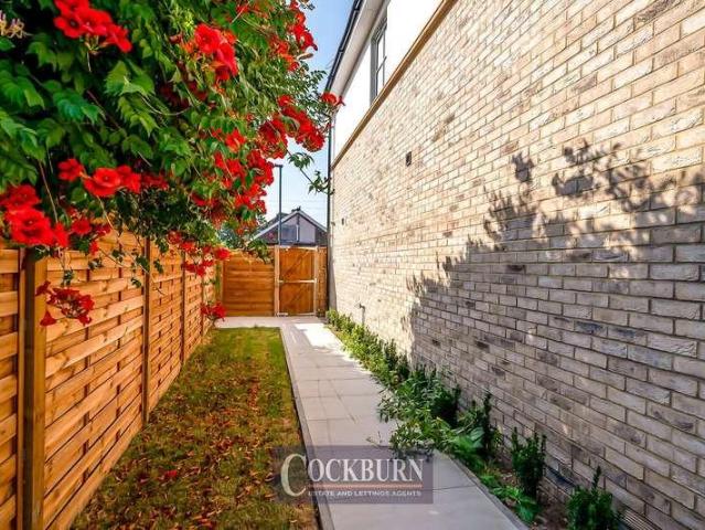 House for sale in New Eltham, Greater London