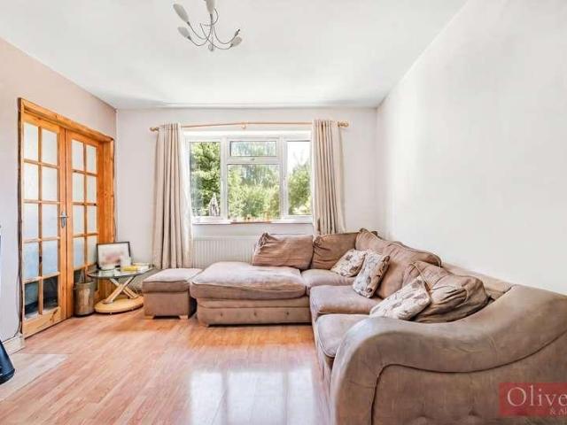 House for sale in St Albans, Five Acres