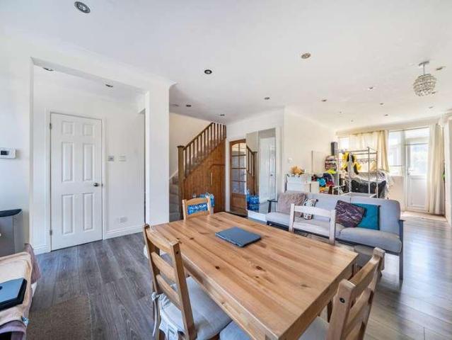 House for sale in Pinner, Greater London