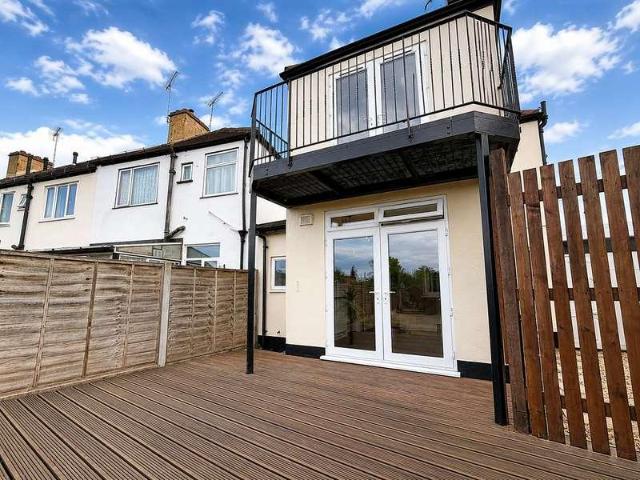 House for sale in Alton Barnes, Essex