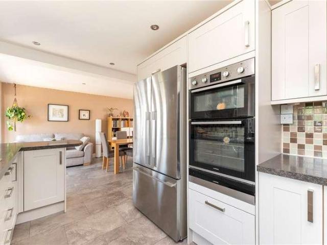 House for sale in Churwell, West Yorkshire