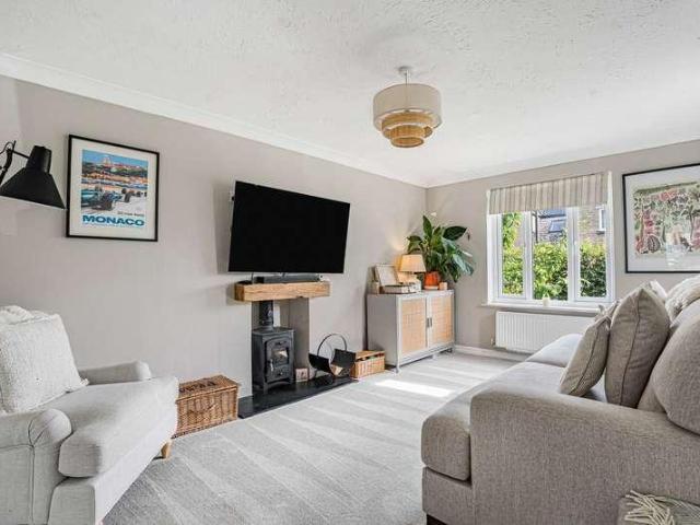 House for sale in Fossebridge, Gloucestershire