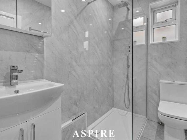House for sale in Sutton, Barling