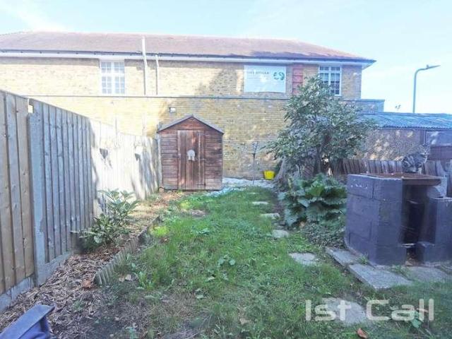 House for sale in Prittlewell, Alton Barnes