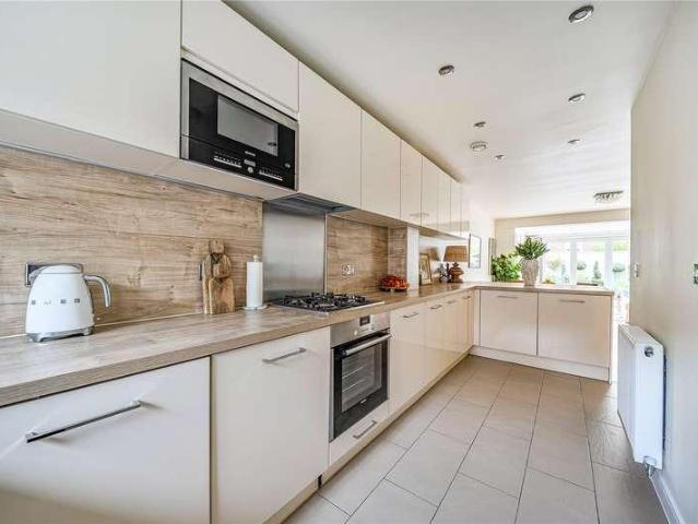 House for sale in The Butts, Kent