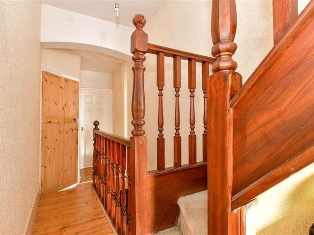 House for sale in Chapel End, Highams Park