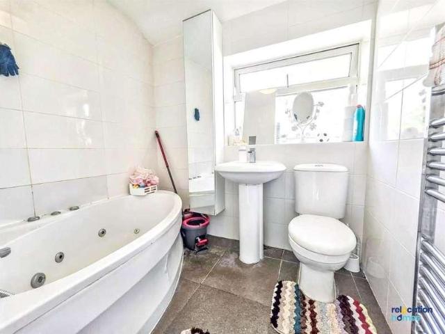 House for sale in Edmonton, Greater London
