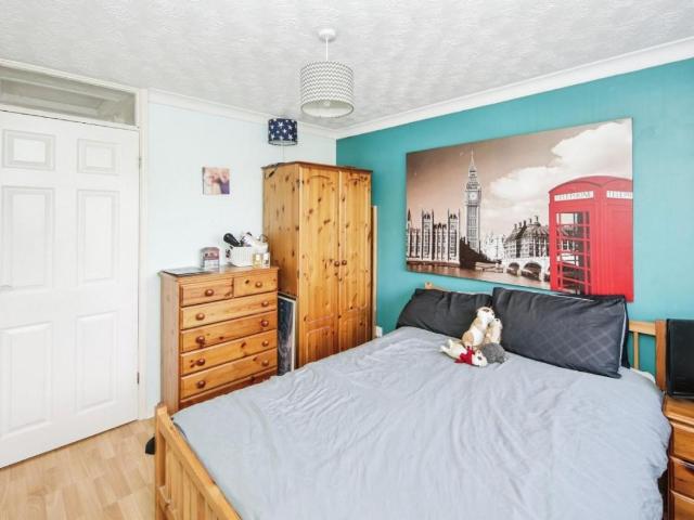 House for sale in Kettlebrook, Staffordshire