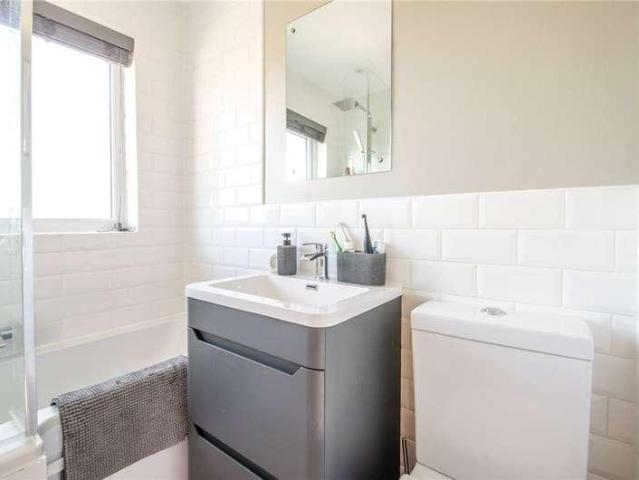House for sale in Bingley, West Yorkshire