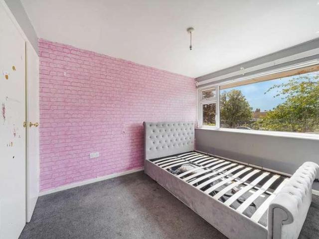 House for sale in London Borough of Croydon, Thornton Heath