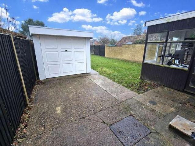 House for sale in Costhorpe, East Midlands