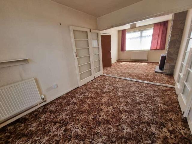 House for sale in Elmfield, Leicestershire