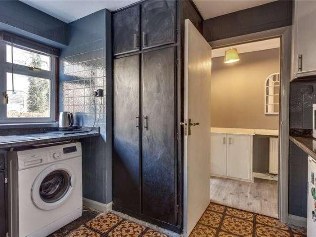 House for sale in Henley-on-Thames, Berrick Salome