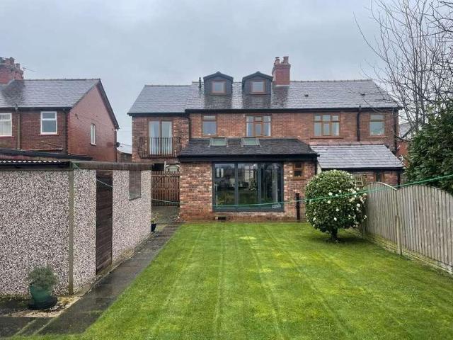House for sale in Tarleton, Roby Mill