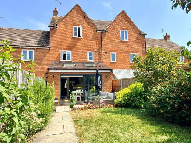 House for sale in Wheatpieces, Pamington