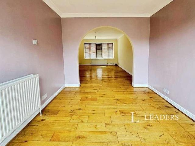 House for sale in Potters Corner, East Midlands