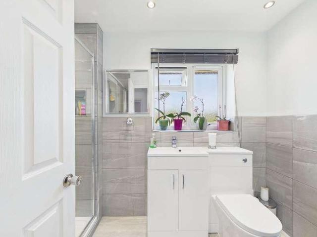 House for sale in Nepcote, Clapham
