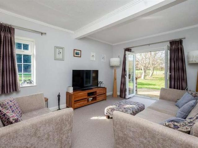 House for sale in Alderminster, Warwickshire